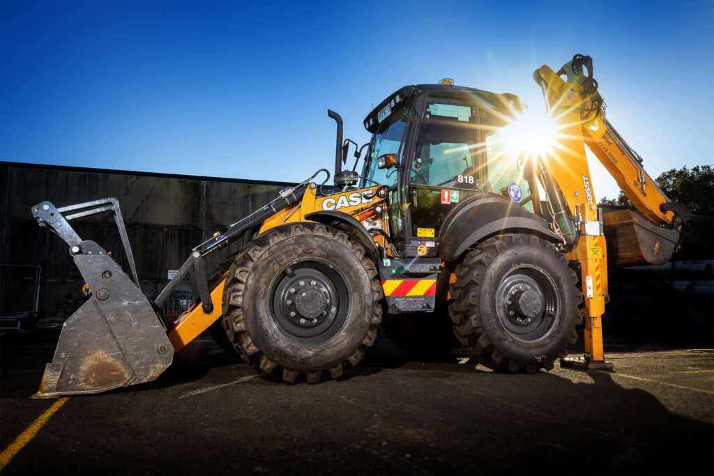 backhoe-hire-donnelley-1024x683